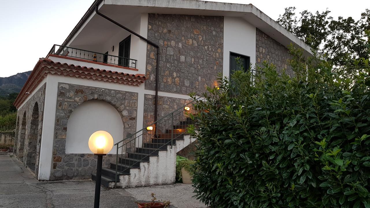 Bel Tempio Casa de hóspedes San Giovanni a Piro Exterior foto